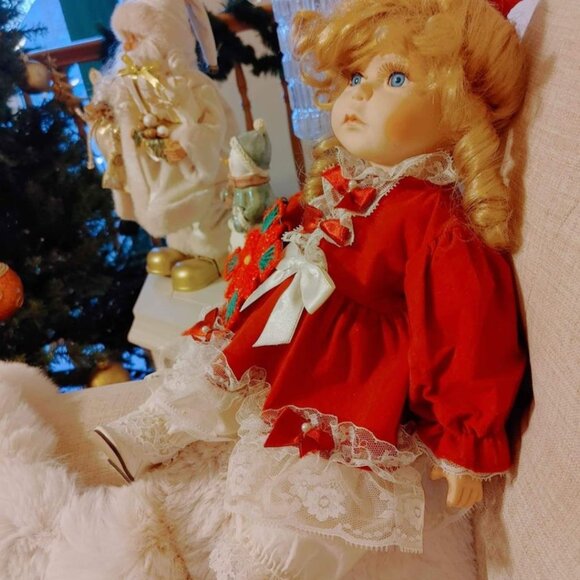 Porcelain doll - Picture 1 of 4
